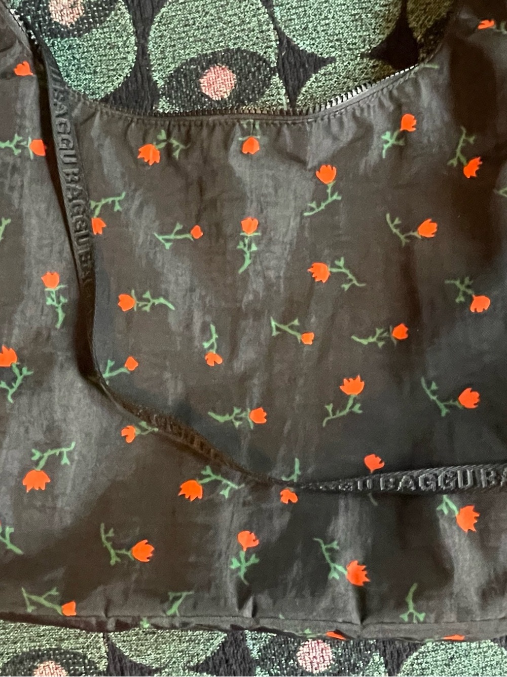 Baggu Medium Nylon Crescent Bag in Painted Wildflower - Picture 6 of 7